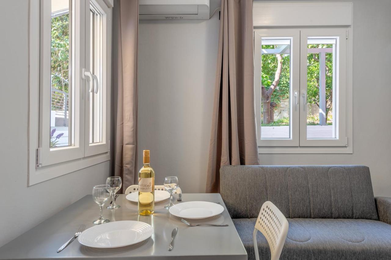 Lithostroto Retreat #1 Apartment Аргостолион Екстериор снимка